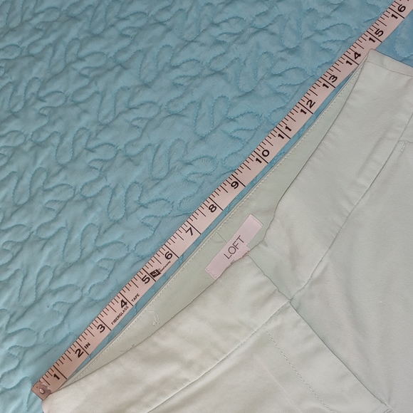 LOFT Shorts (Size 0) - Picture 4 of 9